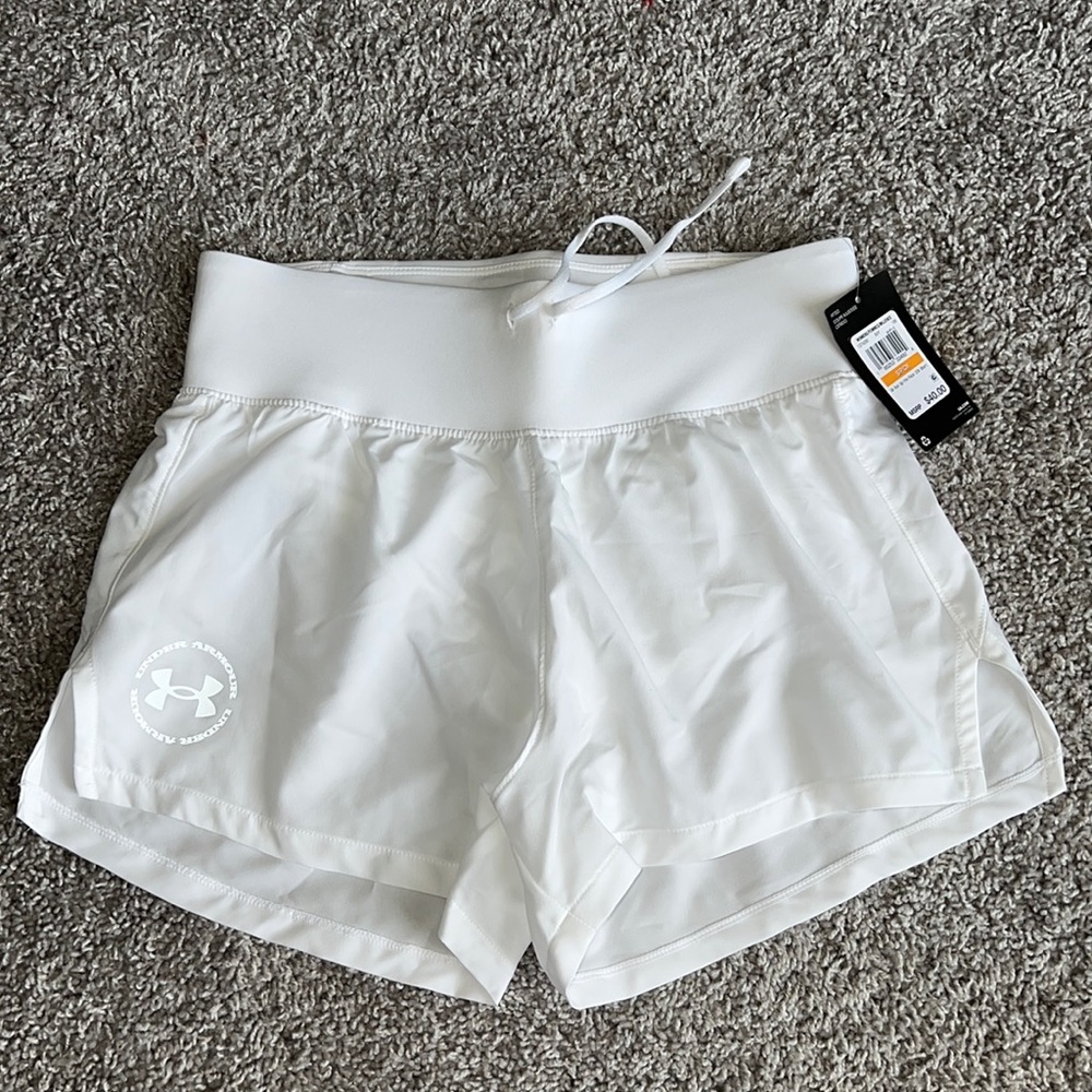 NWT - Under Armour Run Up the Pace 3” inseam